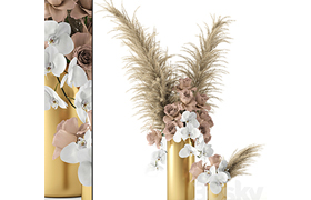 Pale roses and Co in brass vases