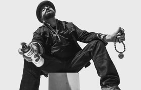 Domestika - Black and White Portrait Photography with Character